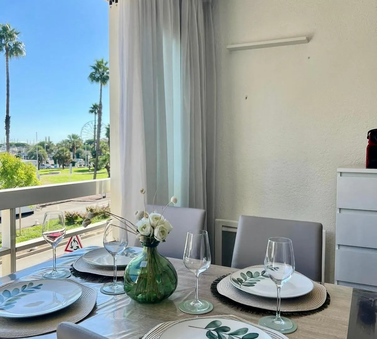 Bel Appartement Port Vauban A 100M Des Plages Antibes Apartment